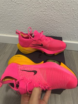 Nike ZoomX 42