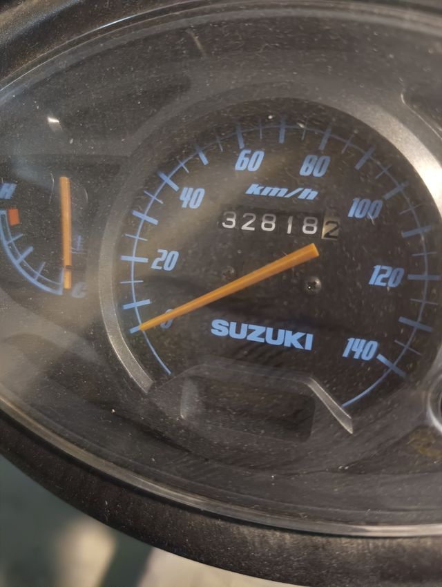 Suzuki sixteen