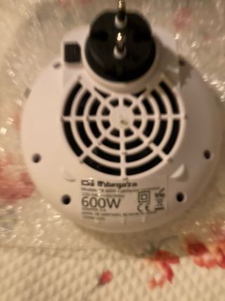 Calefactor de enchufe 600 W