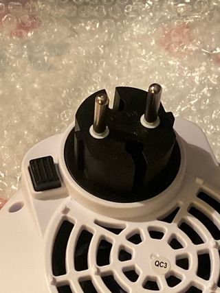 Calefactor de enchufe 600 W