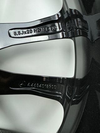 LLANTA MERCEDES AMG 20 G63 ORIGINAL A ESTRENAR