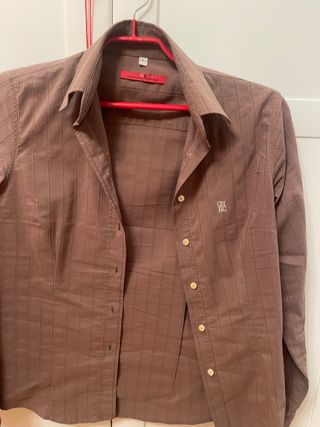 Blusa marron estilo CH 