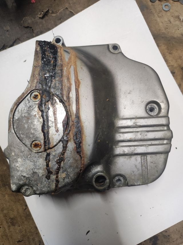 Tapa reenvio embrague Suzuki 