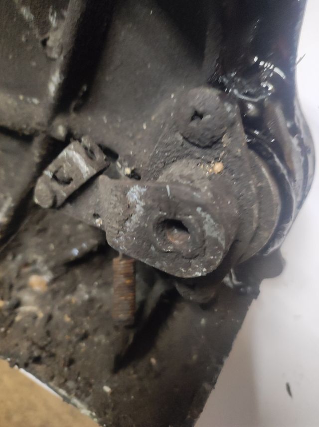 Tapa reenvio embrague Suzuki 