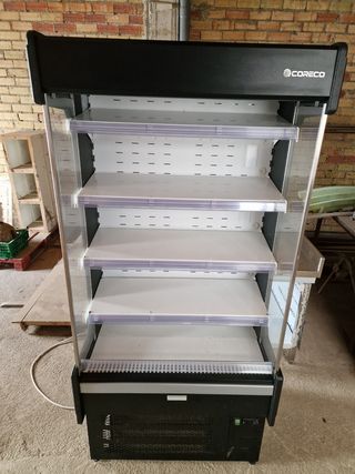 Vitrina vertical nevera lacteos