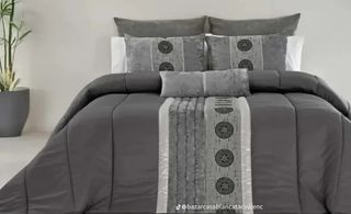 Edredon versace con 3 cojines