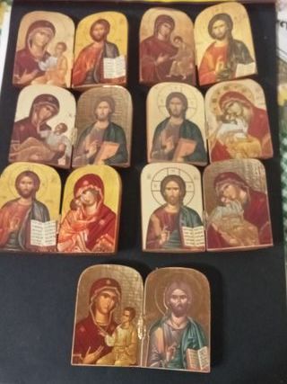 7 iconcine a libretto stampa su legno