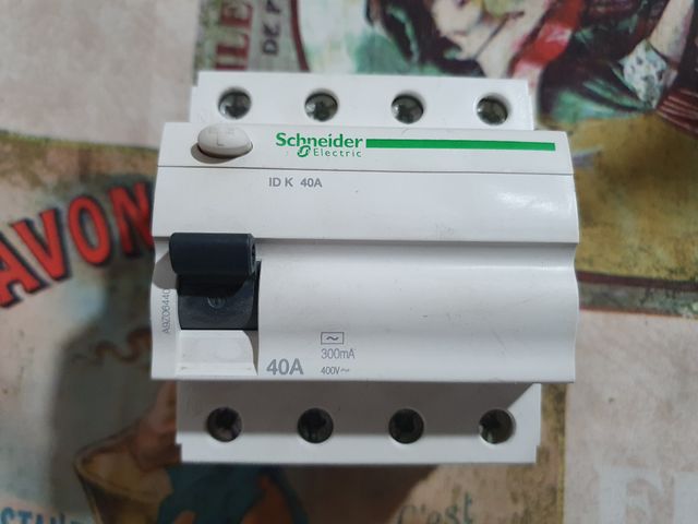 diferencial 40A 300mA