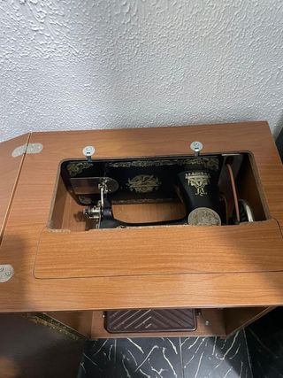 Máquina de coser Singer N° 15, año 1923