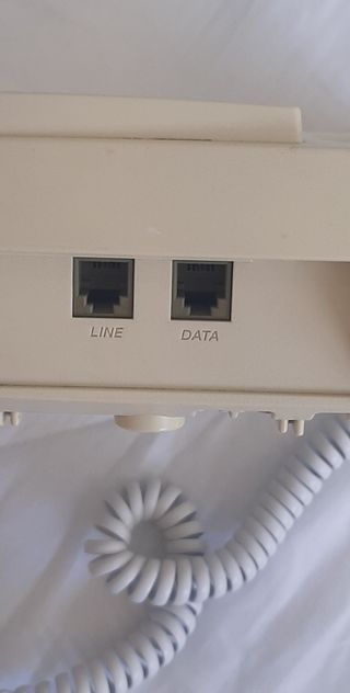 Teléfono fijo Panasonic KX-TS85