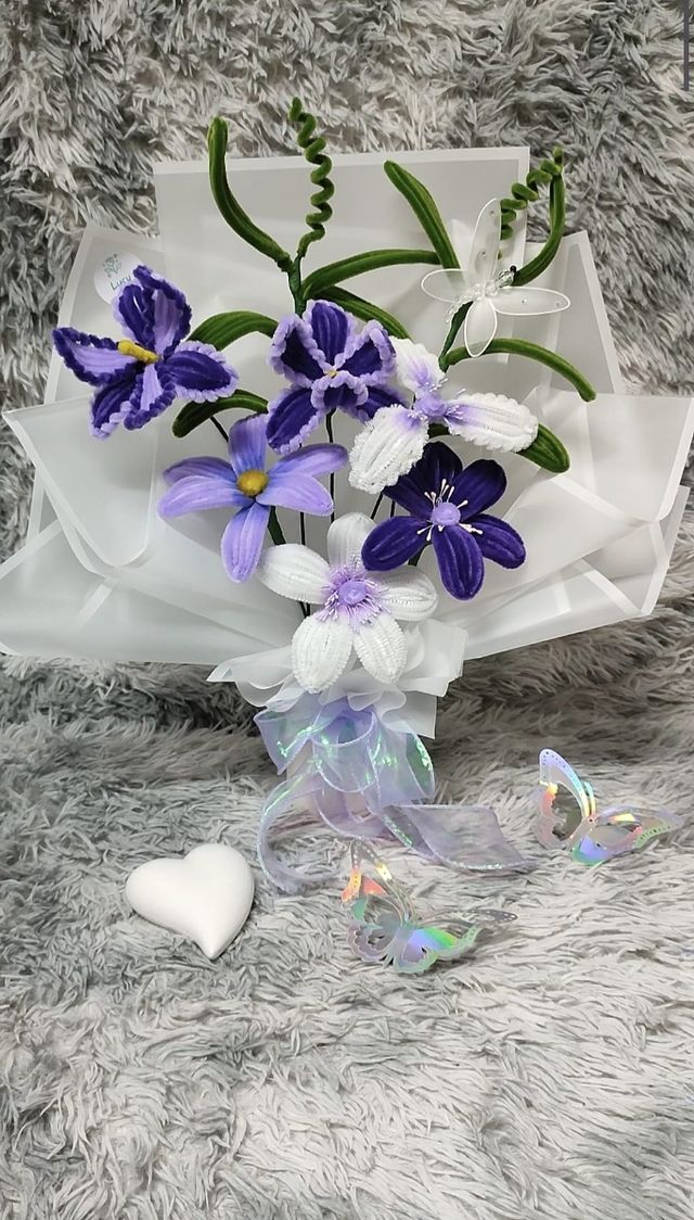 RAMO CON FLORES ETERNAS