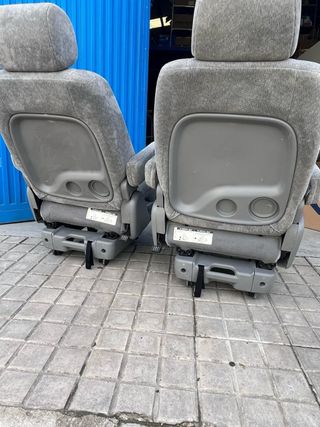 Asientos kia karnival