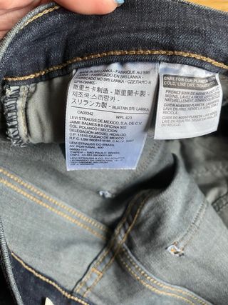 Jeans Levi’s 314 Shaping Straight W27 L30