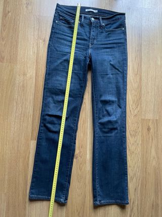 Jeans Levi’s 314 Shaping Straight W27 L30