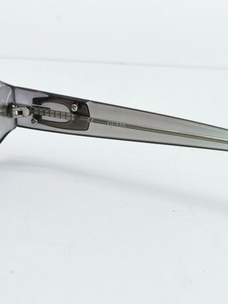 Gafas de Sol GUESS GU7202 en excelente estado