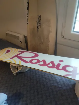 Snow Rossignol sin fijaciones.