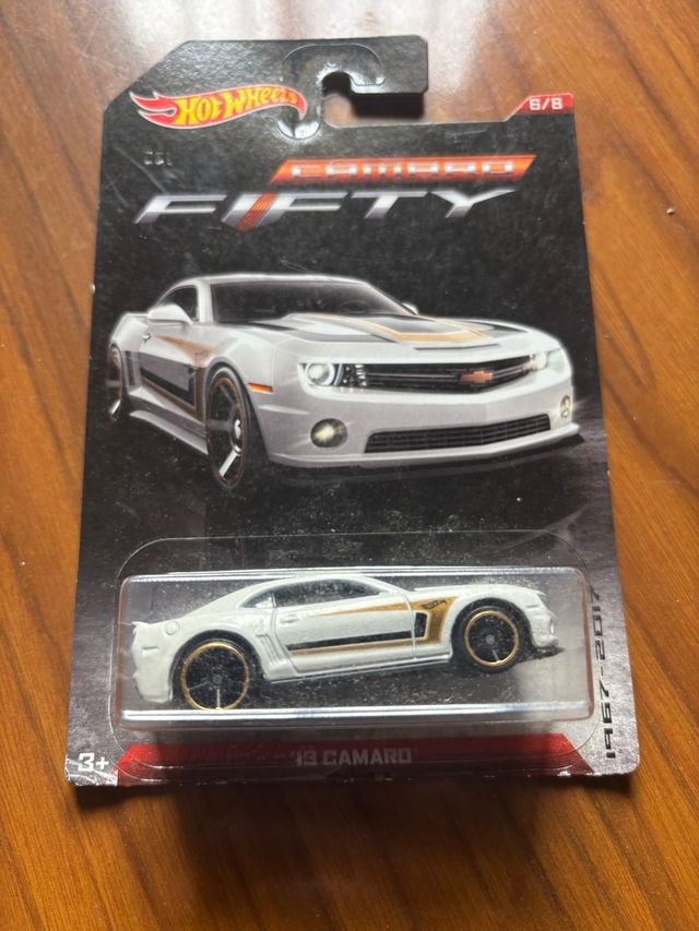 Hot Wheels 13 Camaro