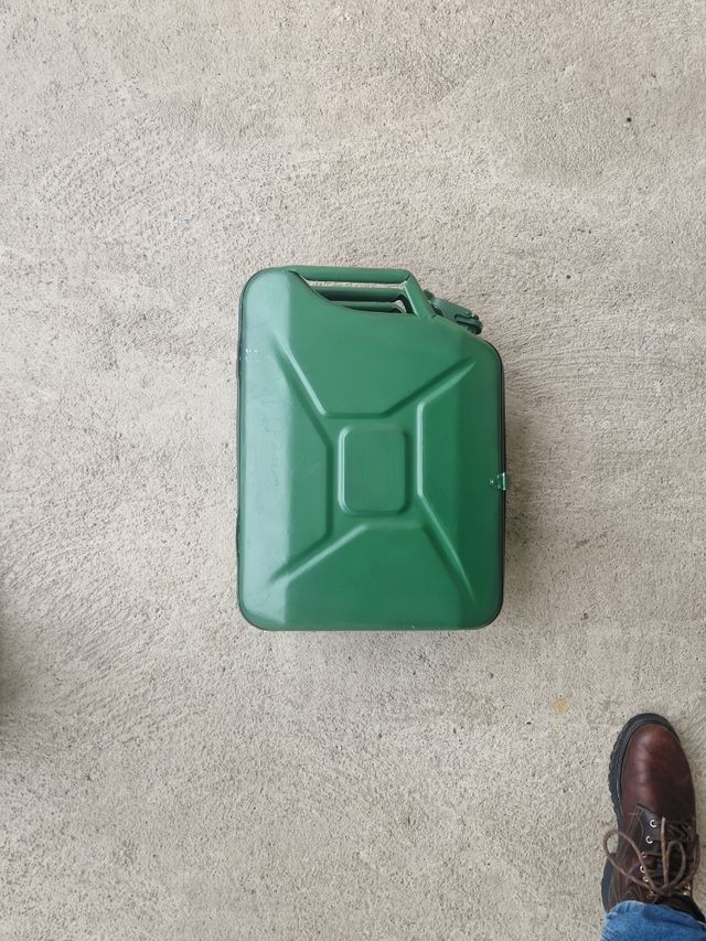 MILITÄR Bote de Repuesto 