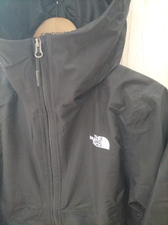 Chaqueta The North Face para mujer.