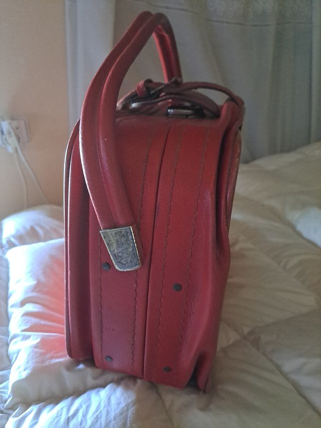 Maleta de mano vintage cuero rojo