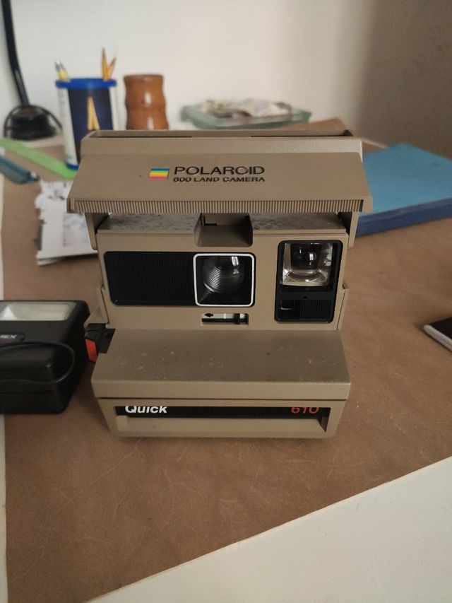 Polaroid 600 Land camera
