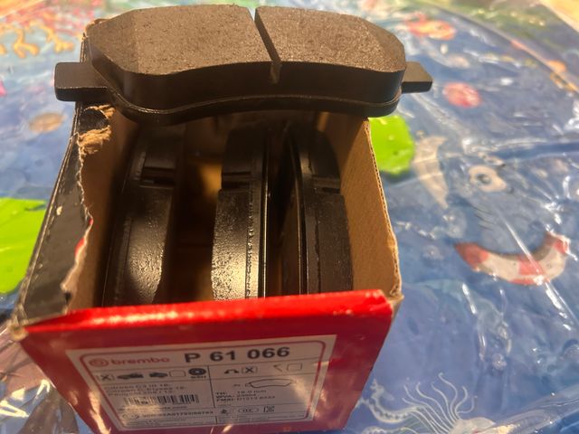 Juego de 4 pastillas de freno