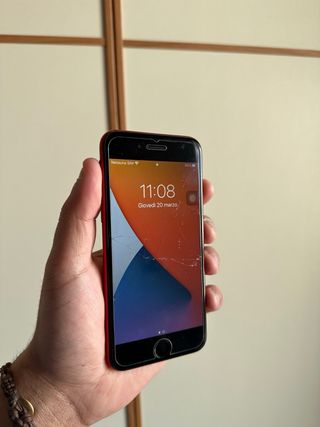 Iphone 8 product red rosso