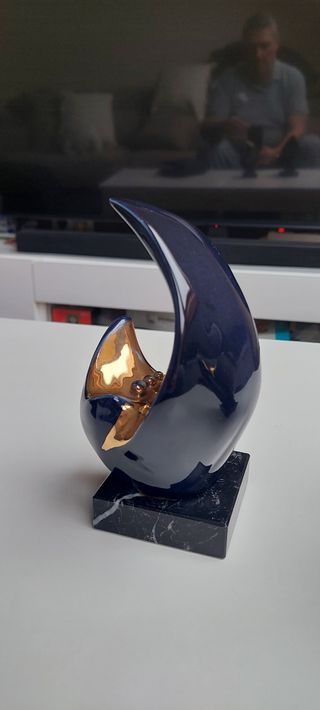 2 Figuras de Galos de Oro y Platino