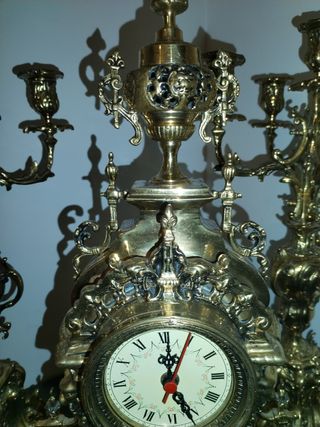 Juego Candelabros y reloj