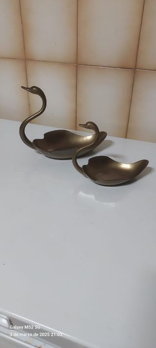 Figuras antiguas cisnes de bronce