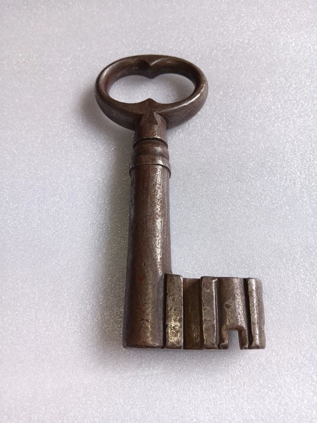 Antigua llave