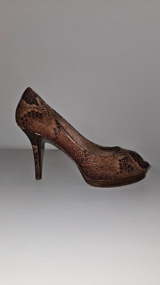 Pack zapatos y bolsito de Uterqüe