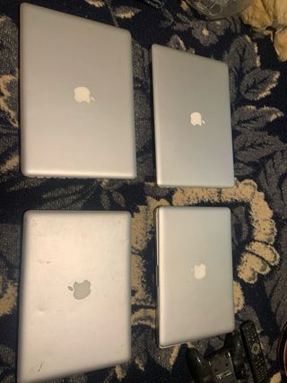 4 MACBOOK PRO
