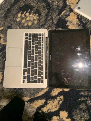 4 MACBOOK PRO