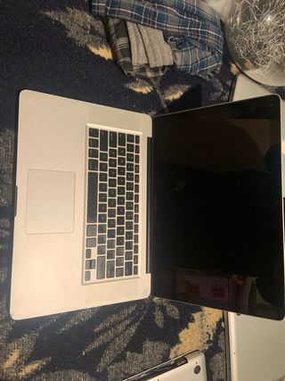 4 MACBOOK PRO