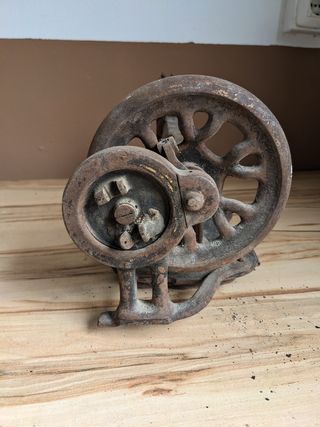 Maquina de coser antigua