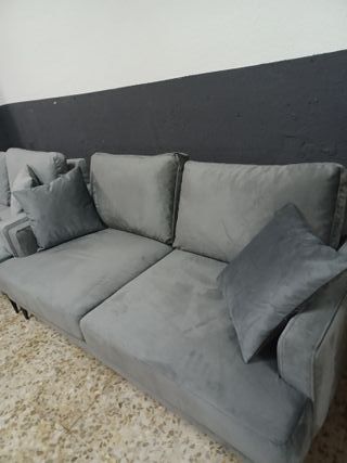 Sofá 2 plazas Papira Gris con pequeño daño transpo
