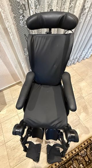 Silla de ruedas de posicionamiento Rea