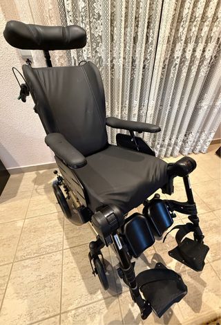 Silla de ruedas de posicionamiento Rea