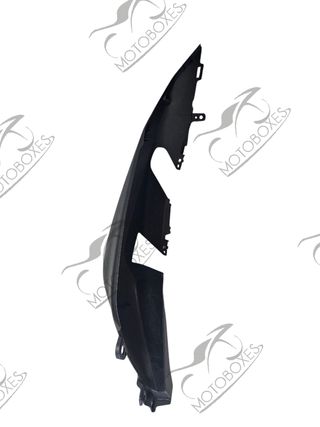 CACHA TRASERA IZQUIERDA YAMAHA X MAX 300 18-20
