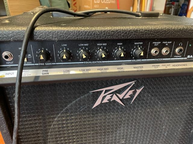 PEAVEY 112 COMBO AMPLIFICADOR ALTAVOZ 12”-REBAJADO