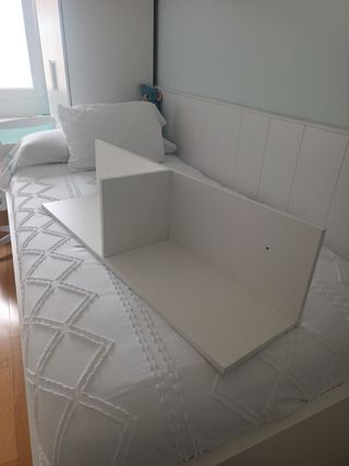 Estantería habitación infantil