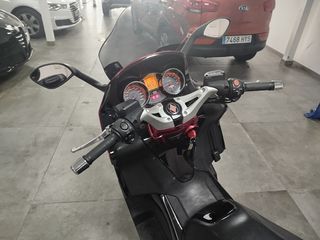 GILERA GP800 AÑO 2014
