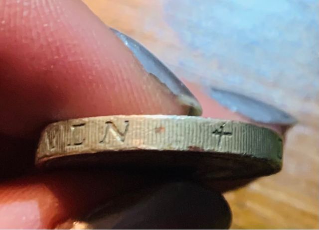 ONE POUND 1983 ELISABETH II “DECUS ET TUTAMEN”9gr