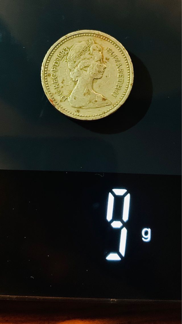 ONE POUND 1983 ELISABETH II “DECUS ET TUTAMEN”9gr