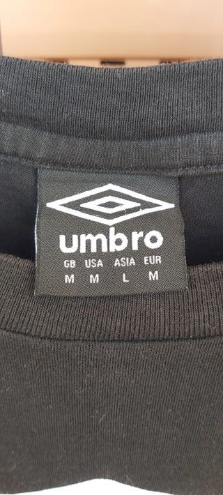 T-Shirt - Umbro [Tg. M (Vestibilità S)  -  Nero]