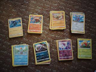 80 Cartas Pokémon