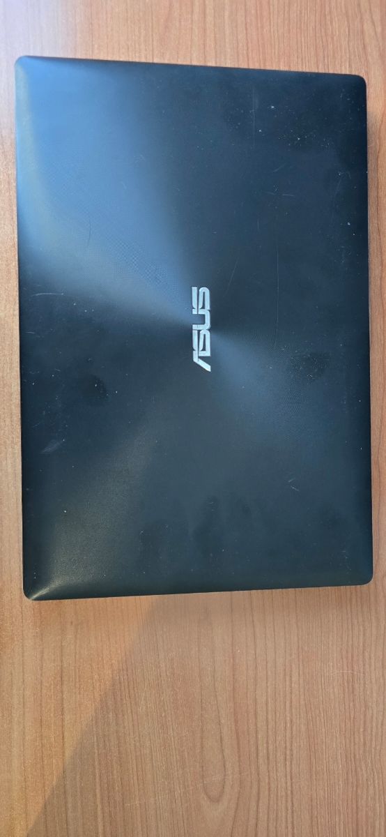 Asus portatile P533M.