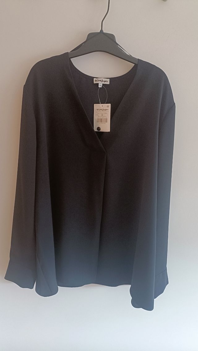 2 camisa azul marino sin estrenar El corte