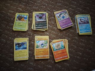 70 Cartas Pokémon